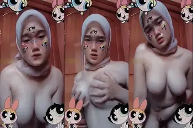 ABG Jilbab Minta Diremas Lembut Dadanya Becek