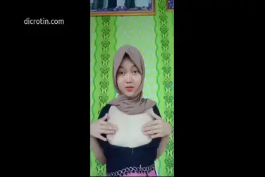 bokep abg hijap colmek pamerin body mulusnya